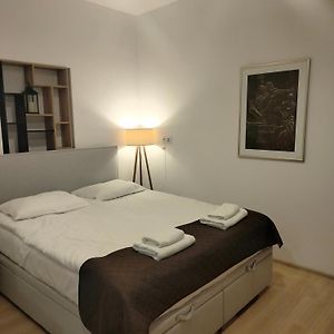 Camera con letto king size